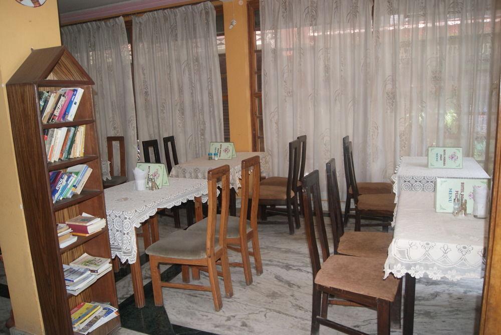Hotel Pokhara Peace Catmandu Exterior foto